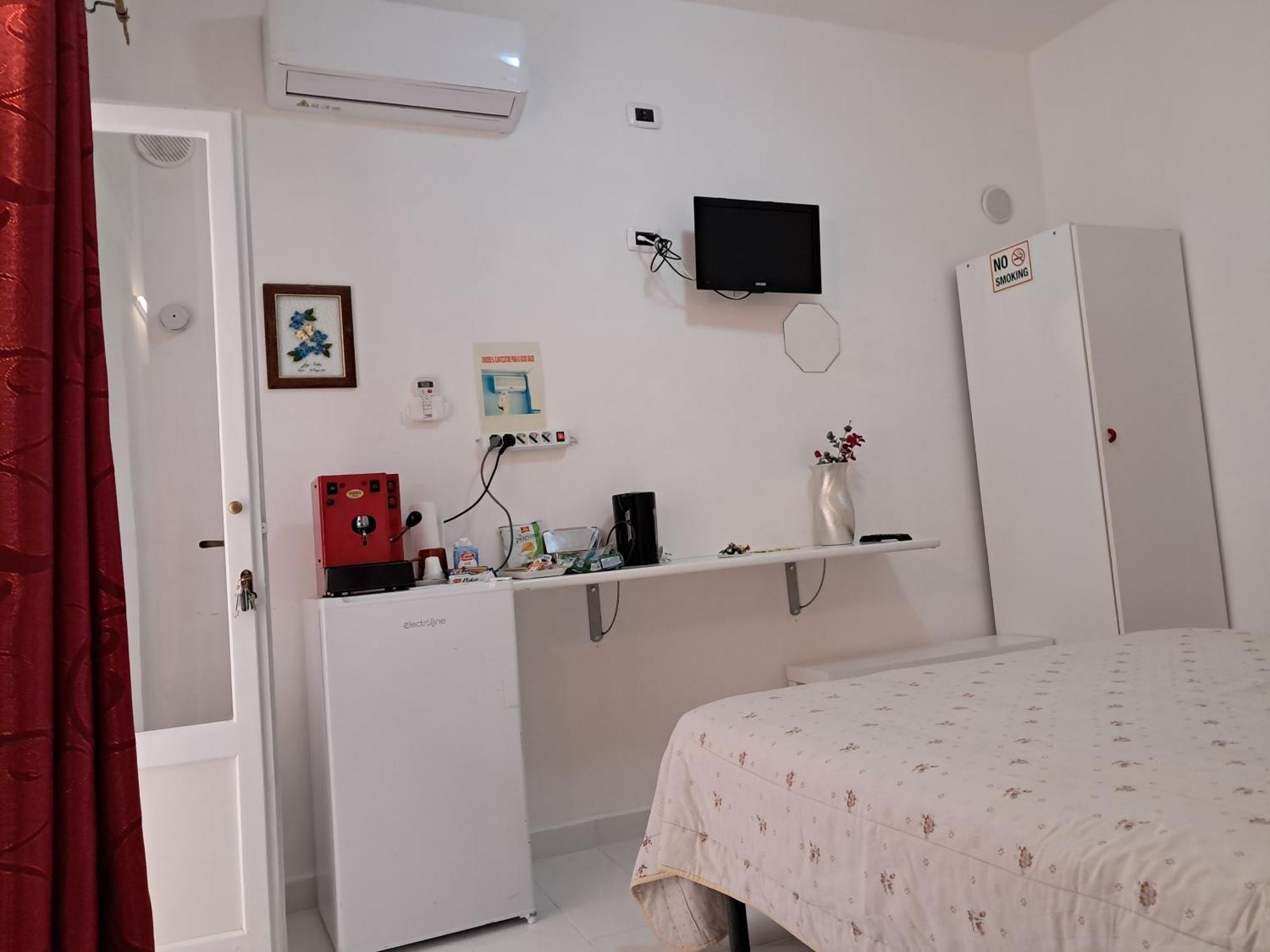 Levante Rooms Scalea Zewnętrze zdjęcie